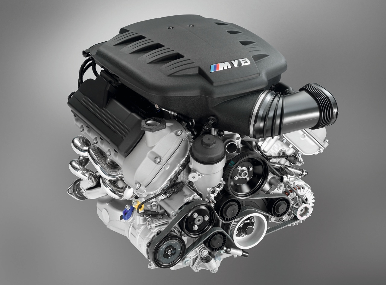 BMW-M3-S65-Engine
